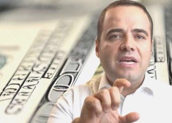 Özgür Demirtaş’tan dikkat çeken ‘döviz’ daveti: ‘Bu biçimde sağlıklı değil…’