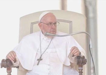 Papa, Portekiz Katolik Kilisesi kurumlarında cinsel istismara uğrayanlarla görüştü