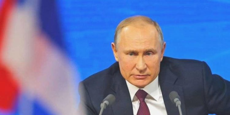 Putin’den bürokratlara davet: Yalnızca yerli araç kullanın
