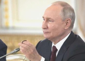 Putin’den Rus bürokratlara ‘sadece yerli araç kullanın’ daveti
