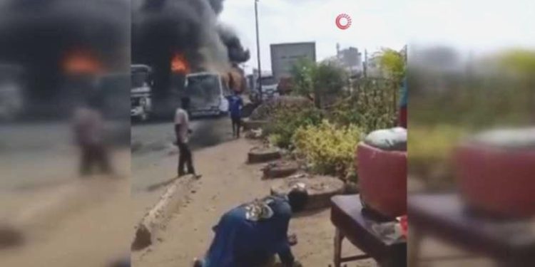 Senegal’de otobüse molotof kokteylli atak: 2 meyyit