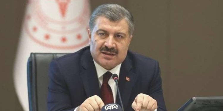 Sıhhat Bakanı Koca, iş bırakma hareketi öncesi sağlıkçılara tehdit üzere mektup gönderdi