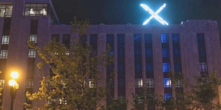 Şikayet yağmıştı… Twitter genel merkezindeki dev ‘X’ logosu kaldırıldı