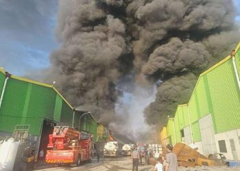 Son dakika… Adana’da geri dönüşüm fabrikasında yangın!