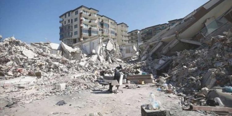 Son Dakika: Sarsıntı bölgesi için 6 ay borç erteleme kararı!