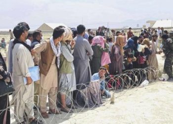 Taliban: On binlerce Afgan, İran’dan hudut dışı edildi