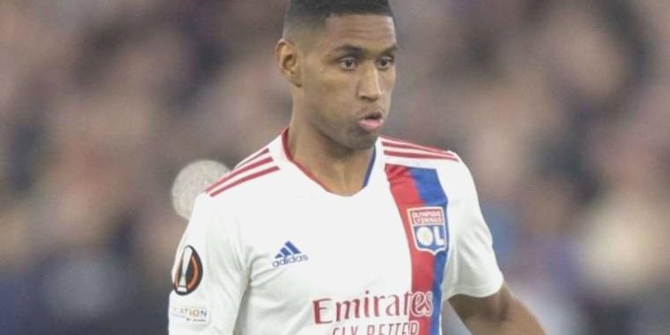 Tete kimdir, nereli, kaç yaşında, hangi mevkide oynuyor? Fenerbahçe’nin transfer etmek istediği Tete hangi ekiplerde futbol oynadı?