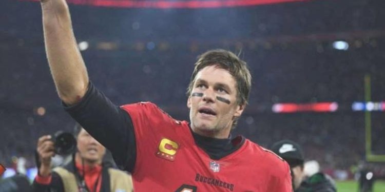 Tom Brady,  İngiltere Championship ekibi Birmingham City’e ortak oldu