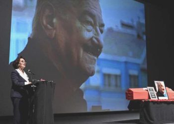 Türk sinemasının usta ismi, senarist Safa Önal, dün son seyahatine uğurlandı: ‘İstanbul beyefendisi’ne veda