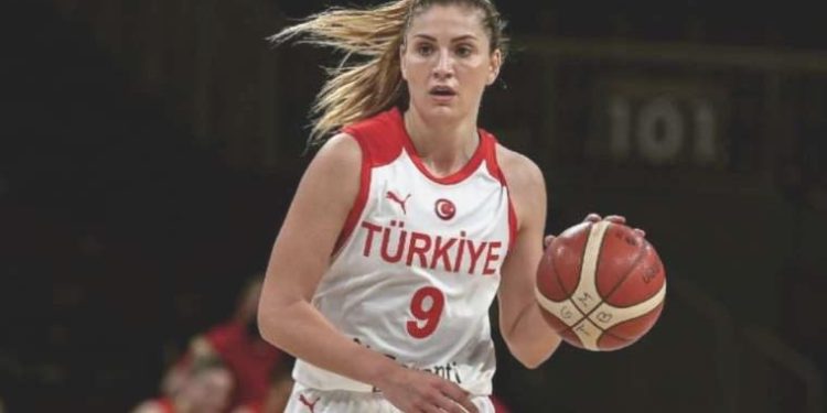 Ulusal basketbolcu Bahar Çağlar Ökten’den emeklilik kararı
