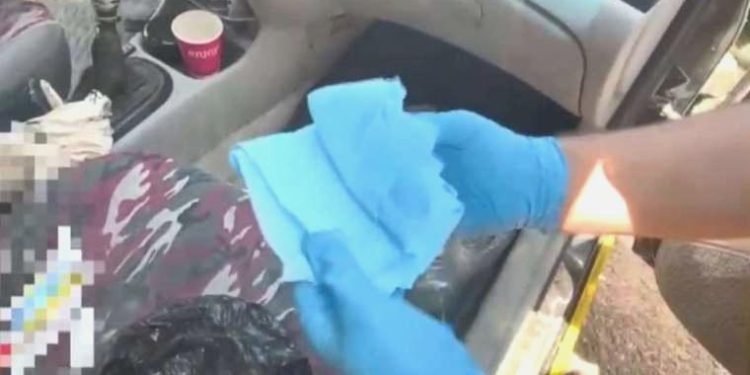 Yakalanmamak için uyuşturucuyu peçeteye emdiren şahıs tutuklandı