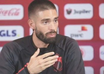 Yannick Carrasco kimdir, nereli, kaç yaşında? Yannick Carrasco hangi konumda oynuyor, hangi ekiplerde oynadı?