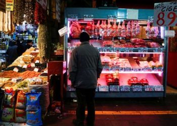 Yükselen besin fiyatlarının karşısında iktisat muharriri İbrahim Ekinci ateş püskürdü: ‘Pazarlara gerek yok, hükümet kendini basmalı!’