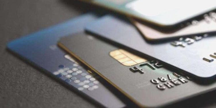 Yurttaş çaresiz… Kart ve kredi borcu katlandı!