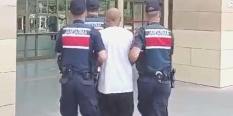 43 başka hatadan 37 yıl mahpus cezasıyla aranıyordu: Firari yakalandı!