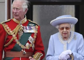 İngiltere Kralına ölümle sonuçlanan binlerce kişinin mal varlıklarına el koydu iddiası