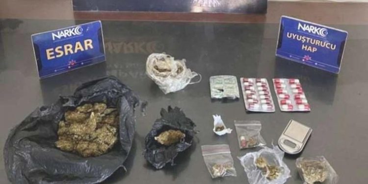 Adana’da berberde uyuşturucu baskını: 1 gözaltı