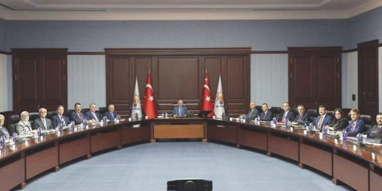 AKP MYK toplantısı sona erdi