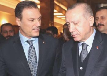 AKP’li Alpay Özalan’ın danışmanı isyan etti: ‘Depremzede olduğumu bilmesine karşın…’