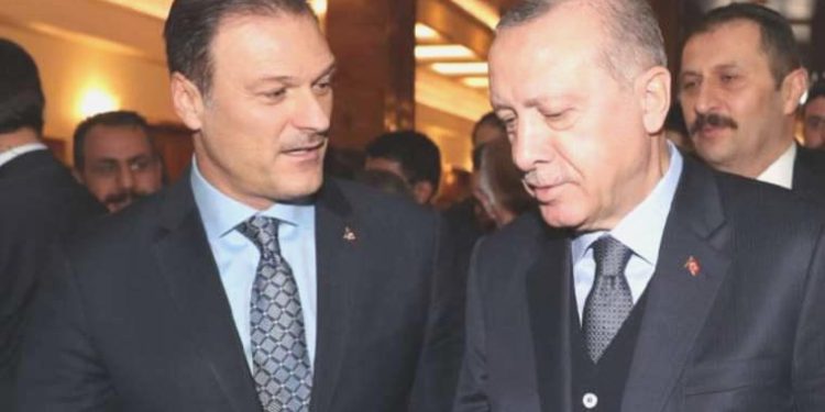 AKP’li Alpay Özalan’ın danışmanı isyan etti: ‘Depremzede olduğumu bilmesine karşın…’