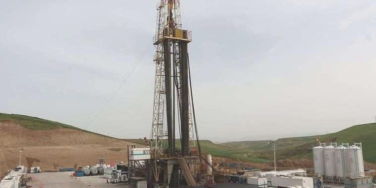 Aldıkları ham petrolü üretim tesisine götürürken suyla değiştirdiler!