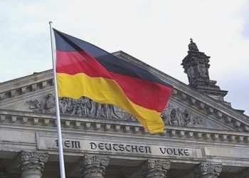 Alman ordu mensubu casusluk kuşkusuyla tutuklandı