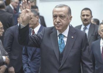 Ankara’ya ‘talip’ çok: AKP’de belediye başkanlığı isteyenler kendilerini Erdoğan’a beğendirmeye çalışıyor