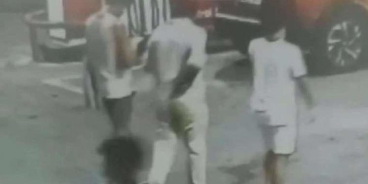 Avukat tabancısını tuvalette unuttu, çalındı