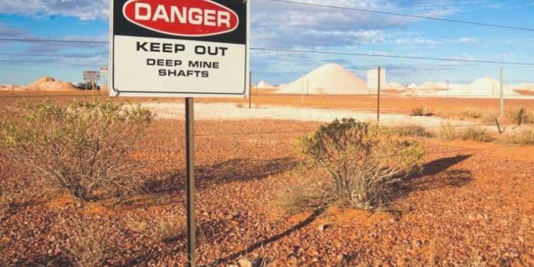 Avustralya’nın Coober Pedy kasabasında beşerler neden yerin altında yaşıyor?