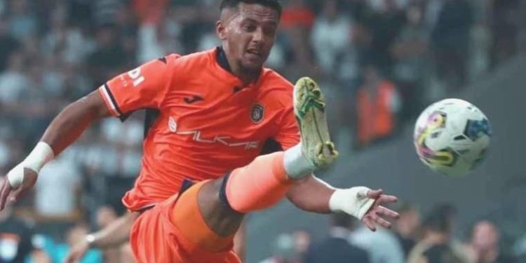 Başakşehir’de ayrılık! Kontratı feshedildi…