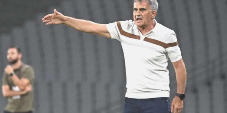 Beşiktaş Teknik Yöneticisi Şenol Güneş: ‘Taraftarlardan özür diliyoruz’