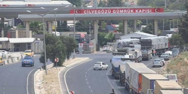 Cilvegözü hudut kapısı 6 ay daha insani yardımlar için açık kalacak