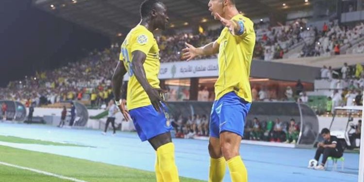 Cristiano Ronaldo durmak bilmiyor! Grubunu finale çıkardı…