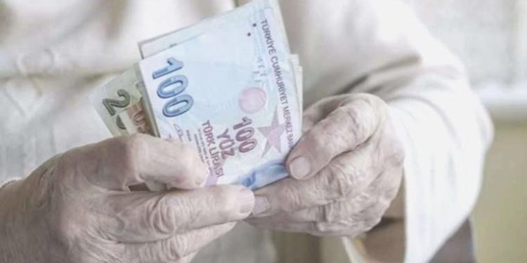 DİSK Emekli-Sen Genel Sekreteri Fikri Kalender: Maaşı artmayan 9 milyon emekli sıkıntı durumda