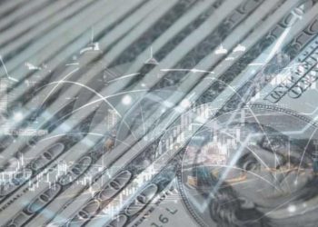 Dolarda yükseliş sürüyor: Tarihi tepeye yakın seyrediyor!