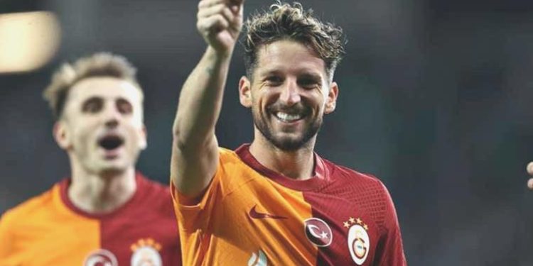 Dries Mertens, Galatasaray tarihine geçti!