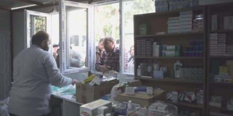 Eczacılar zelzele için seferber oldu