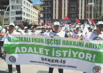EKUR personelleri sendikal hakları için aksiyon yaptı