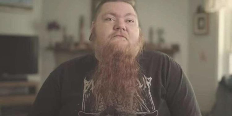 En uzun sakallı bayan rekoru kırıldı