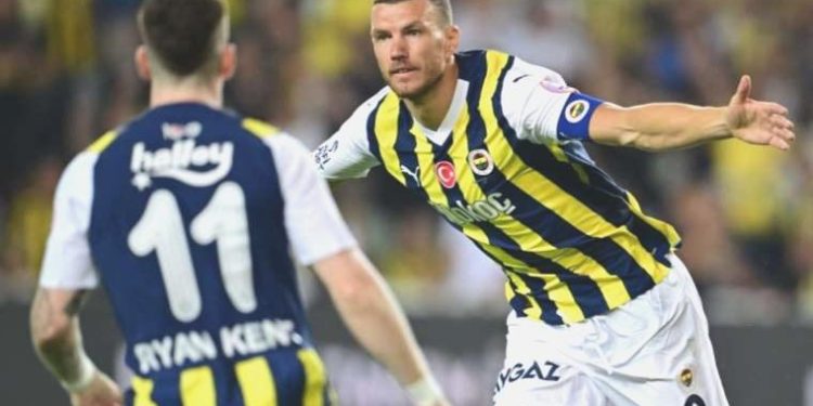 Fenerbahçe’de Edin Dzeko’dan tarihe geçen gol!