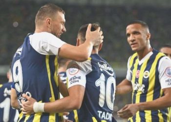 Fenerbahçe’de Edin Dzeko’dan tarihe geçen gol!