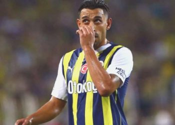 Fenerbahçe’de İrfan Can Kahveci’den reaksiyonlara yanıt!