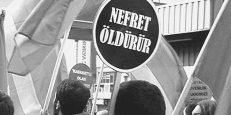 ‘İnanç Özgürlüğü’ raporu: Türkiye’de en çok Aleviler ve Hristiyanlar hedefte!