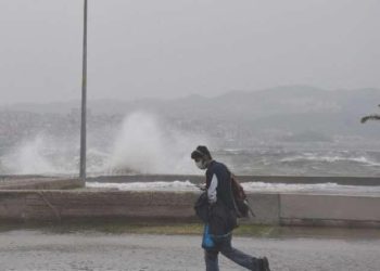 İstanbul Valiliği’nden kuvvetli fırtına uyarısı
