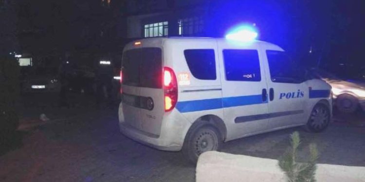İstanbul’da haklarında katılaşmış mahpus cezası bulunan 33 firari yakalandı