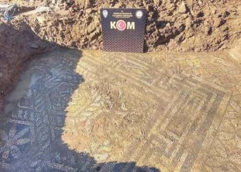 İzmir’de mozaik bulunan bölge sit alanı ilan edildi