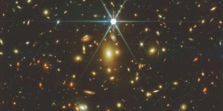 James Webb Uzay Teleskobu, kainattaki en uzak yıldızı keşfetti