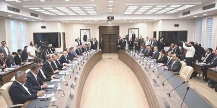 Kamu Toplu Mukavelesi’nde gözler hükümetin teklifinde: Ali Yalçın’dan kritik açıklama