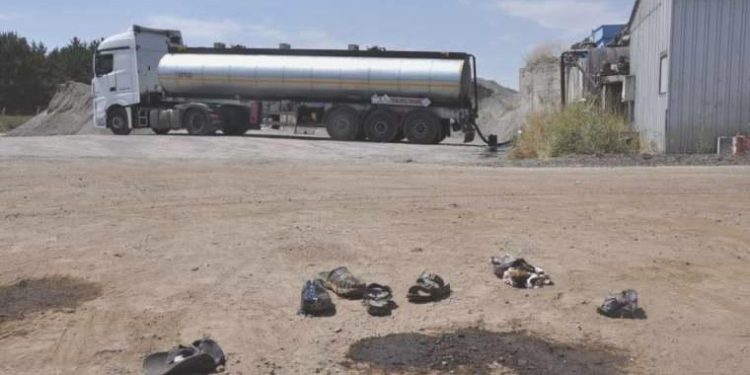 Kars’ta iş kazası… Sıcak zift emekçilerin üzerine sıçradı: 3 ağır yaralı!