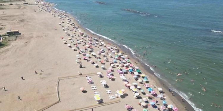Kaymakamlıklar duyurdu: Sakarya ve Kocaeli’nde denize girmek yasaklandı!